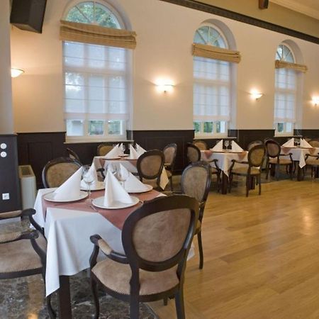 Hotel Apollo 달로브코 외부 사진