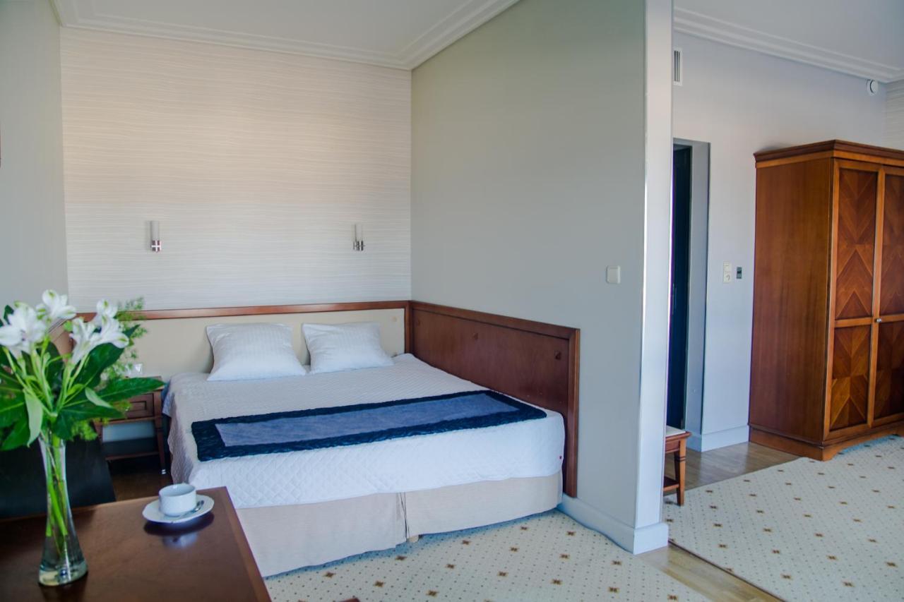Hotel Apollo 달로브코 외부 사진