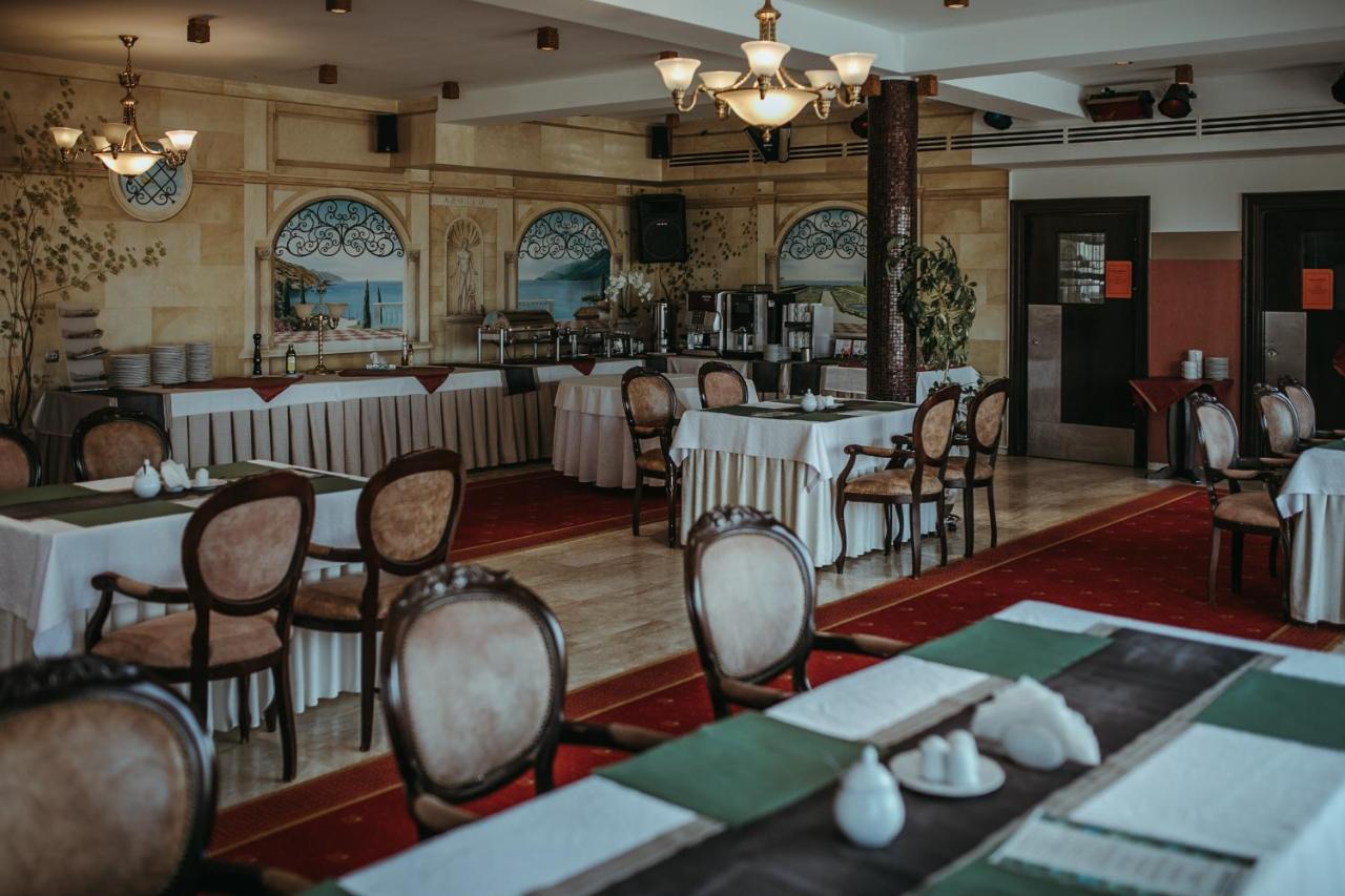 Hotel Apollo 달로브코 외부 사진